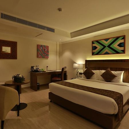 Hotel Luminara Kochi Exterior photo