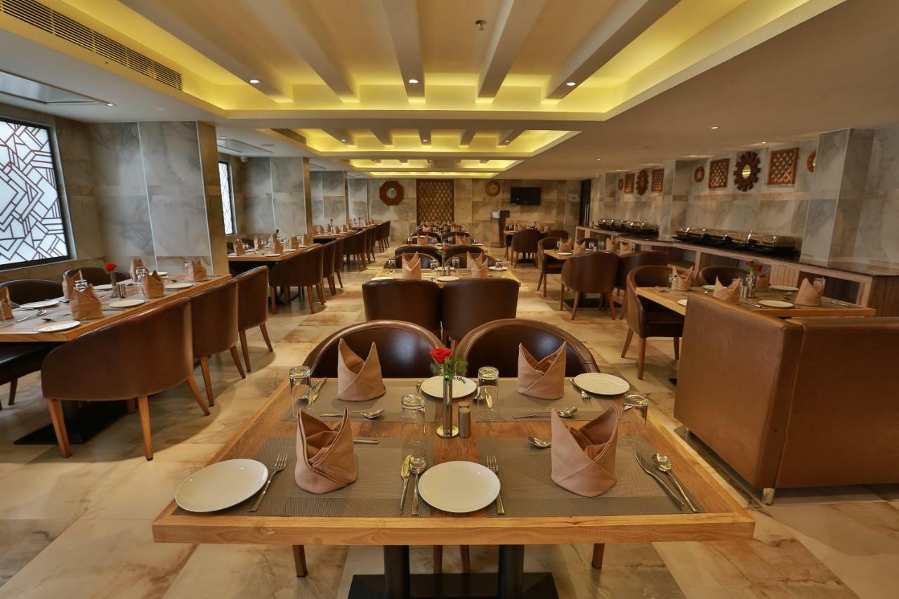 Hotel Luminara Kochi Exterior photo