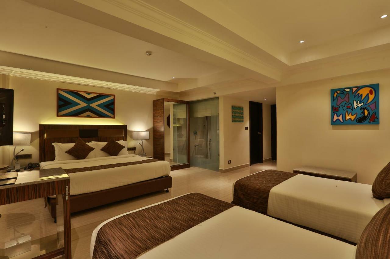 Hotel Luminara Kochi Exterior photo